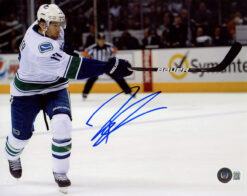 Ryan Kesler Autographed Vancouver Canucks 8x10 Photo Beckett 46300