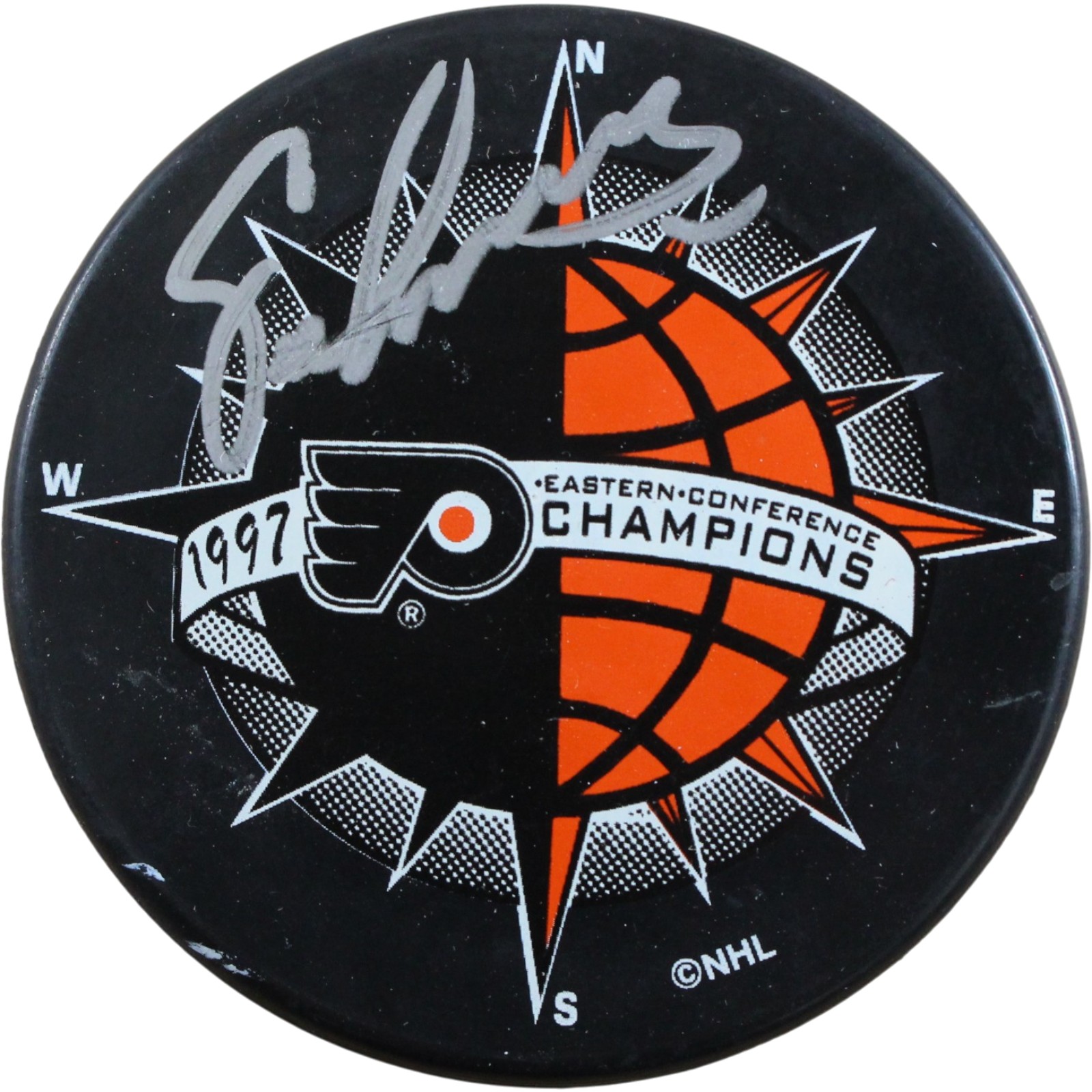 Eric Lindros Autographed Philadelphia Flyers 97 EC Champs Puck Beckett 56516