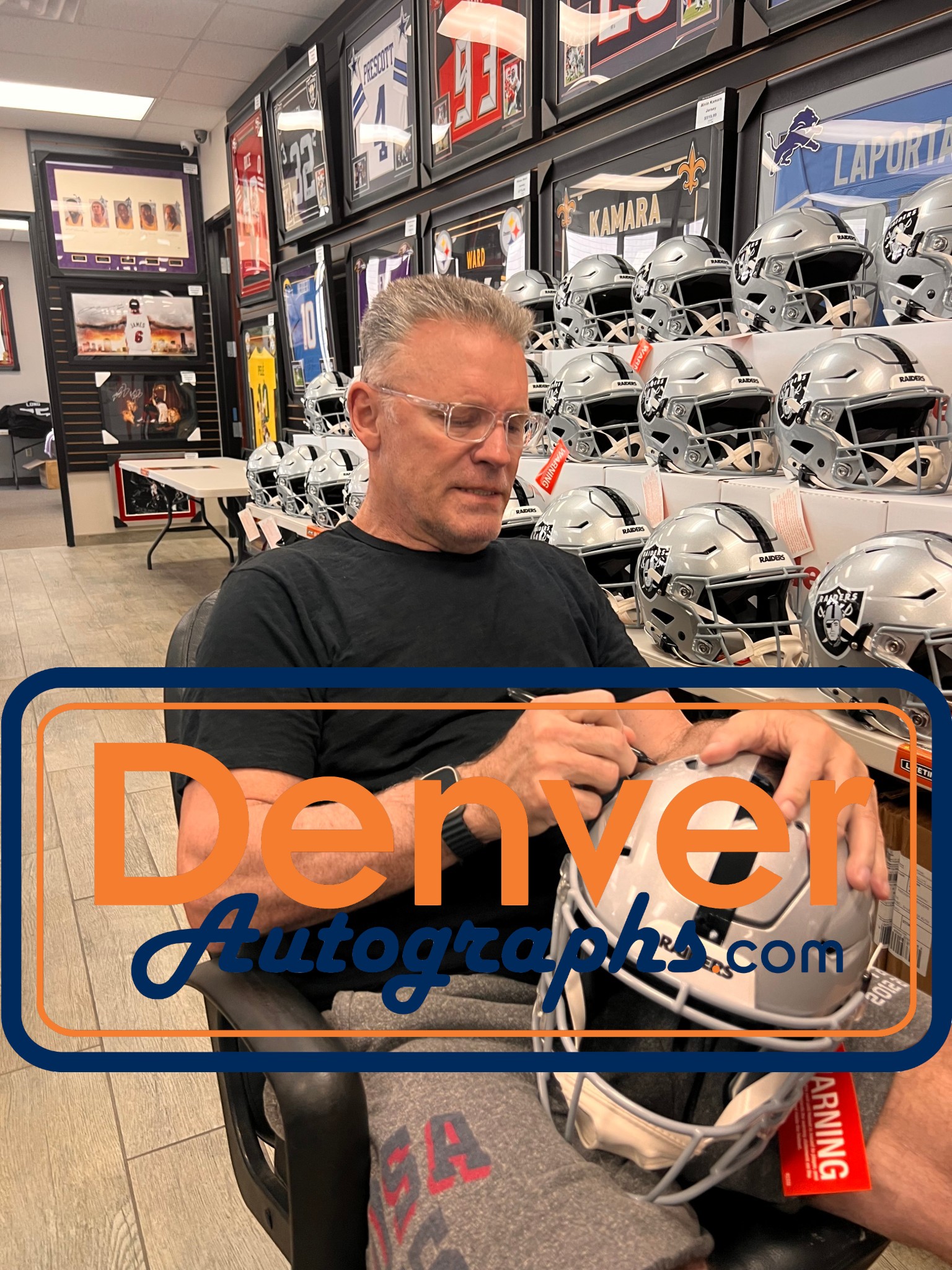 Howie Long Autographed Las Vegas Raiders SpeedFlex Helmet HOF Beckett W 55206 7 Howie Long Autographed Las Vegas Raiders SpeedFlex Helmet HOF Beckett W 55206