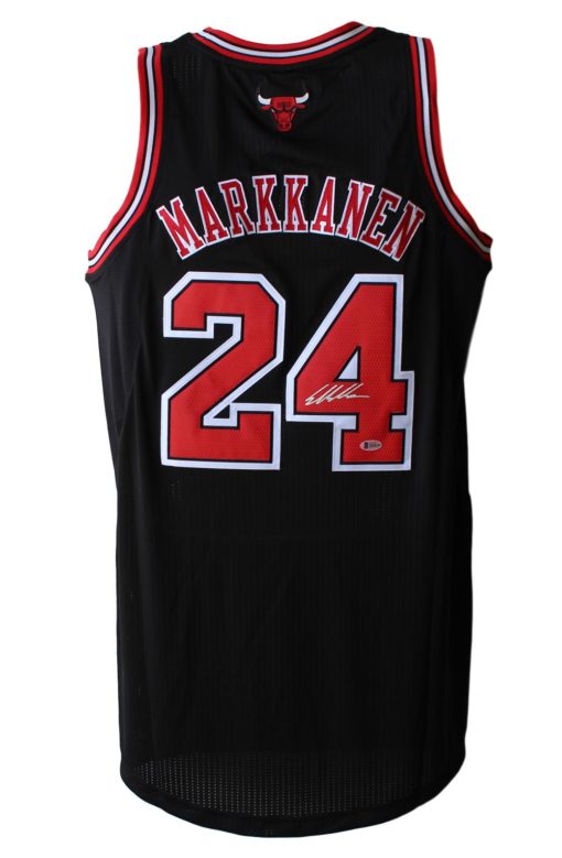 Lauri Markkanen Autographed Chicago Bulls Black Adidas XXL Jersey BAS