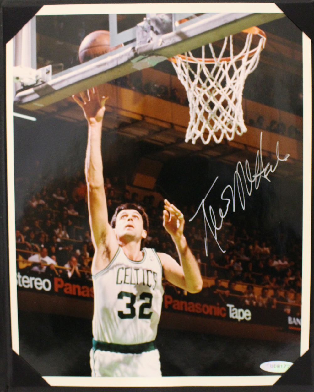 Kevin McHale Autographed Boston Celtics 8×10 Photo Book Upper Deck