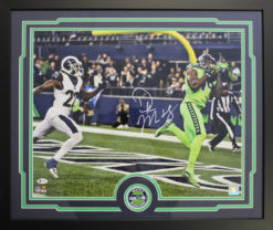 DK Metcalf Autographed Seattle Seahawks Framed 16x20 Photo Beckett