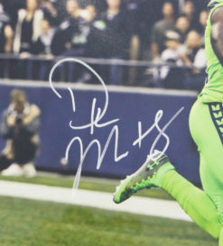 DK Metcalf Autographed Seattle Seahawks Framed 16x20 Photo Beckett