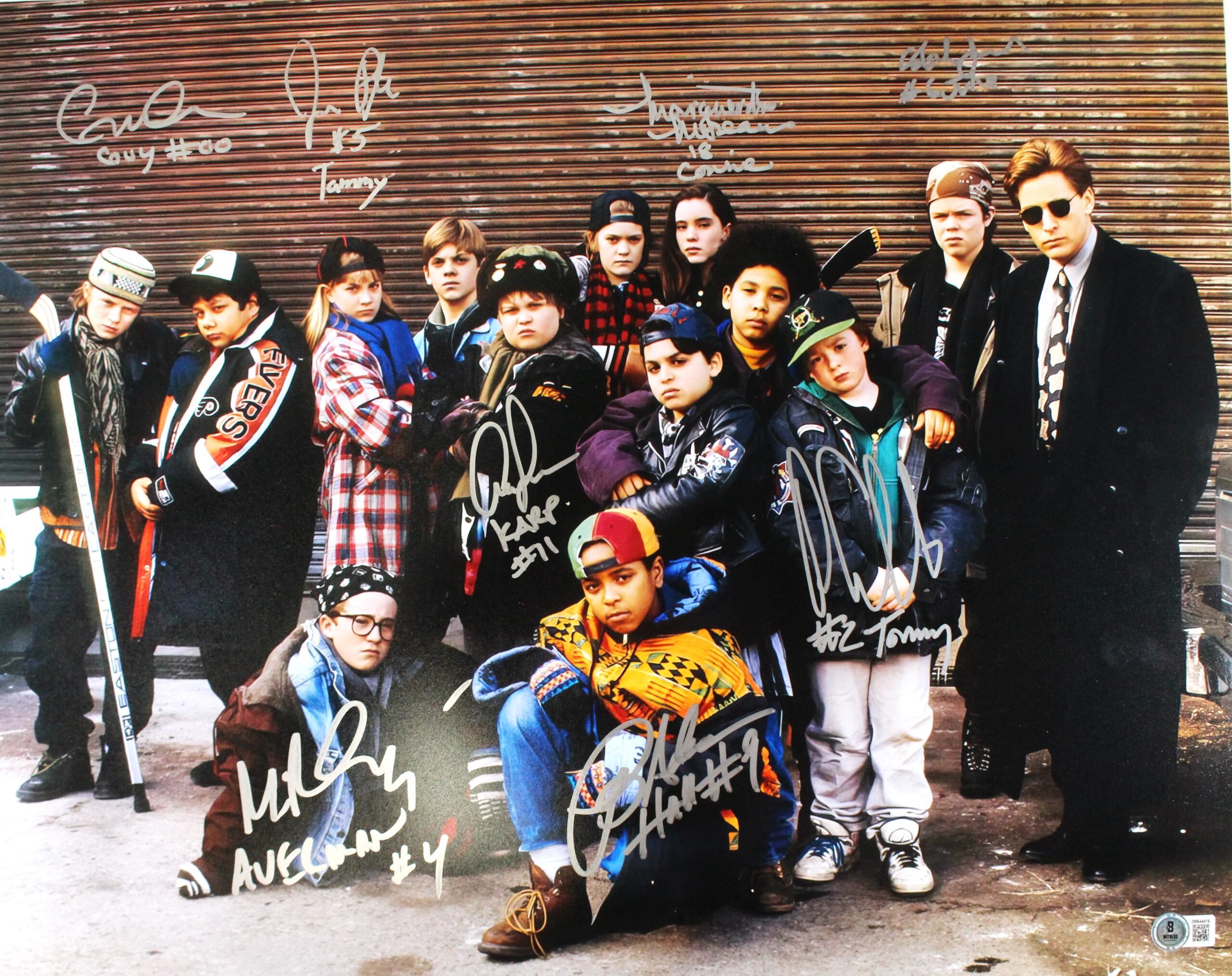 The Mighty Ducks Movie Autographed 16x20 Photo 8 Sigs Beckett 52785