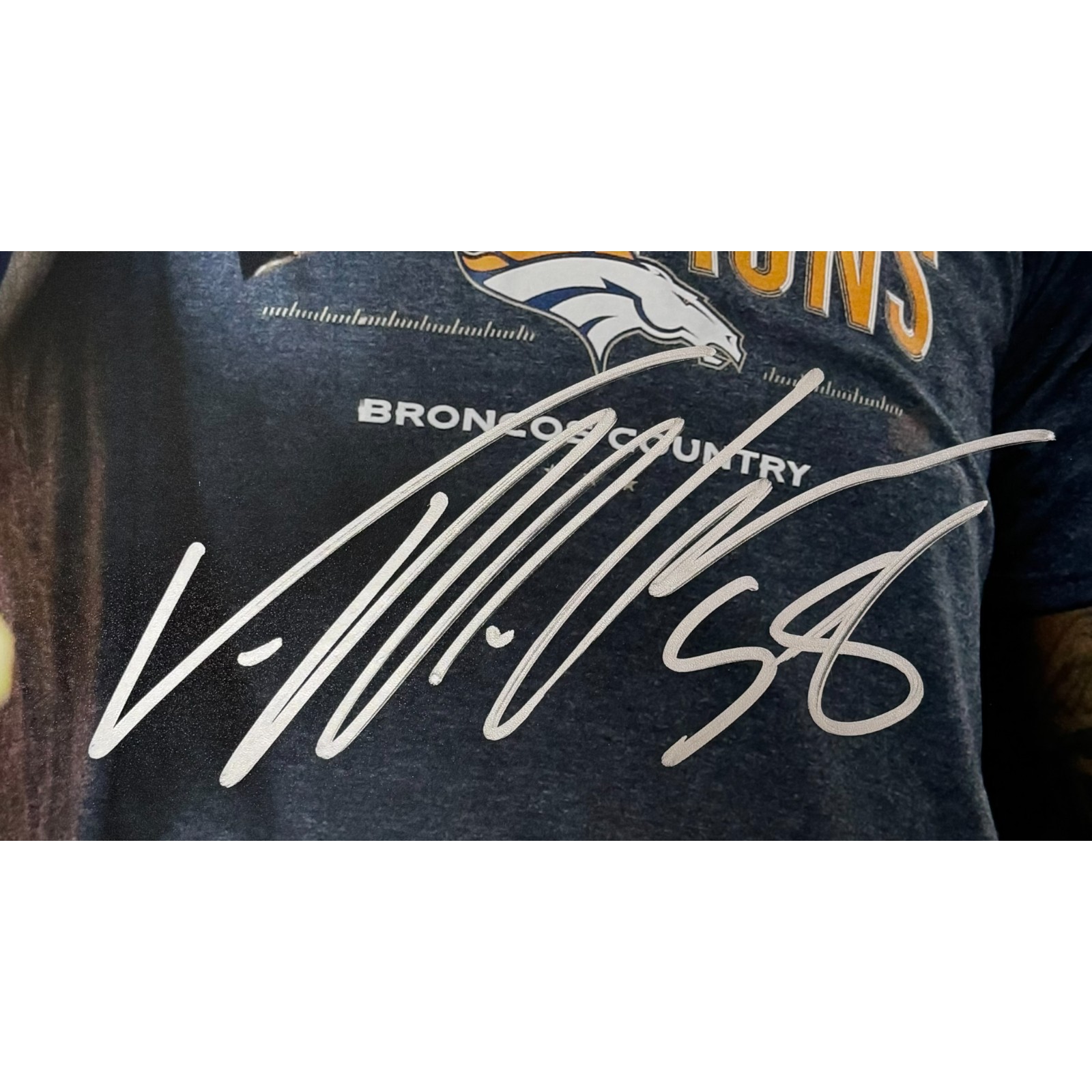 Von Miller Autographed Denver Broncos 16x20 Photo Beckett Witness 54691 2 Von Miller Autographed Denver Broncos 16x20 Photo Beckett Witness 54691