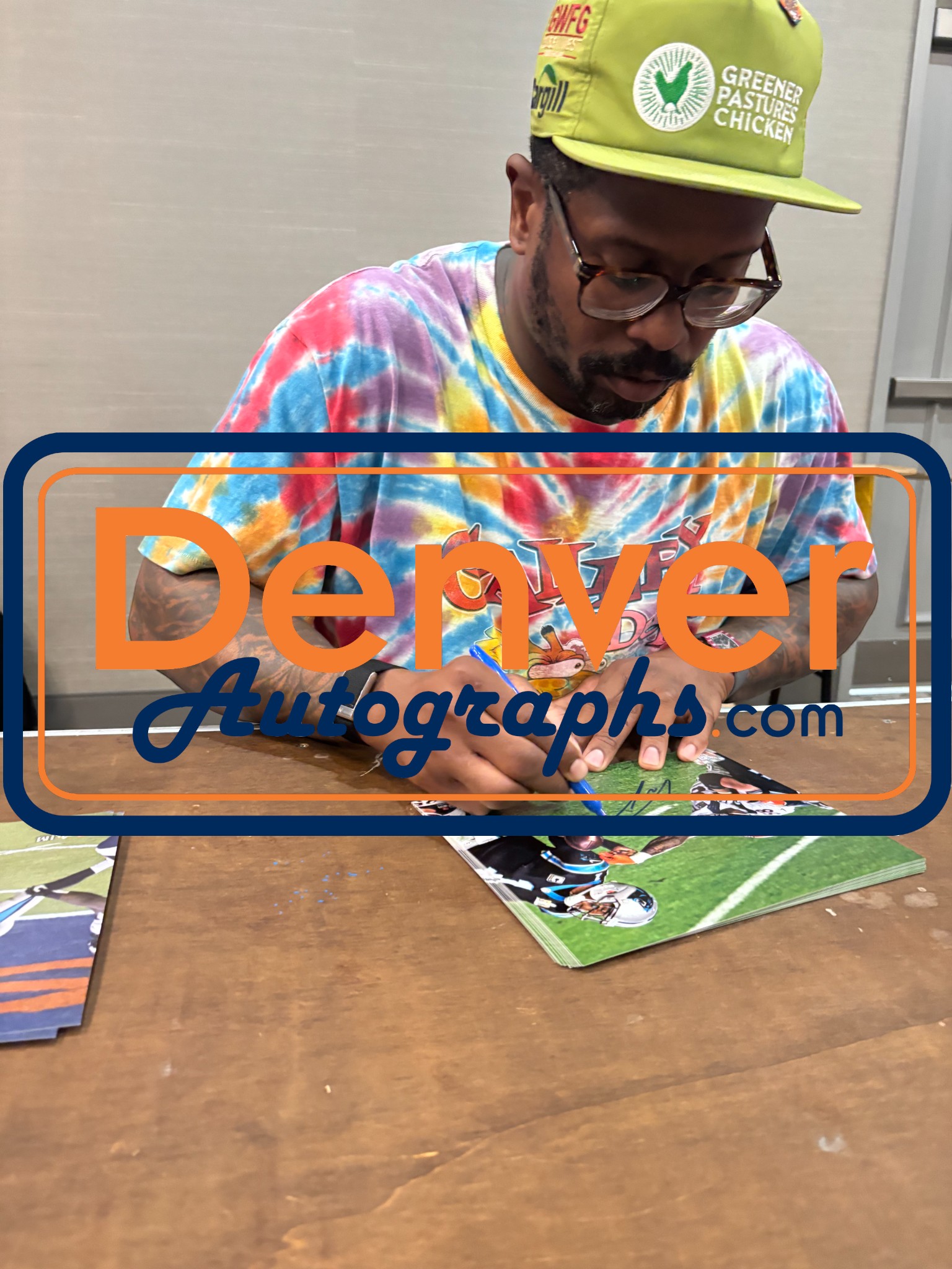 Von Miller Autographed Denver Broncos 8x10 Photo Beckett Witness 54765 2 Von Miller Autographed Denver Broncos 8x10 Photo Beckett Witness 54765