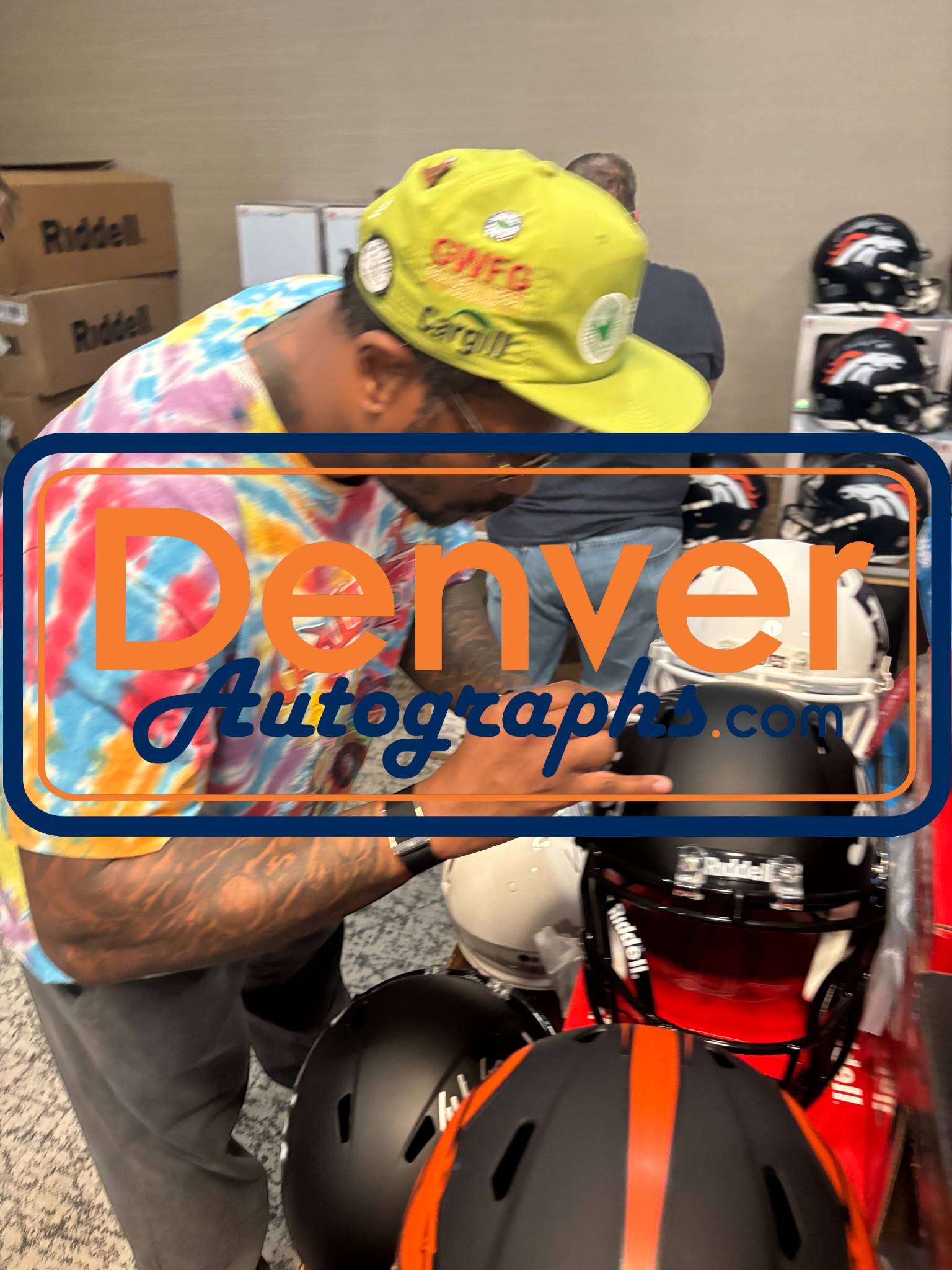 Von Miller Autographed Texas A&M Aggies F/S Script Helmet Beckett Witness 54705 7 Von Miller Autographed Texas A&M Aggies F/S Script Helmet Beckett Witness 54705