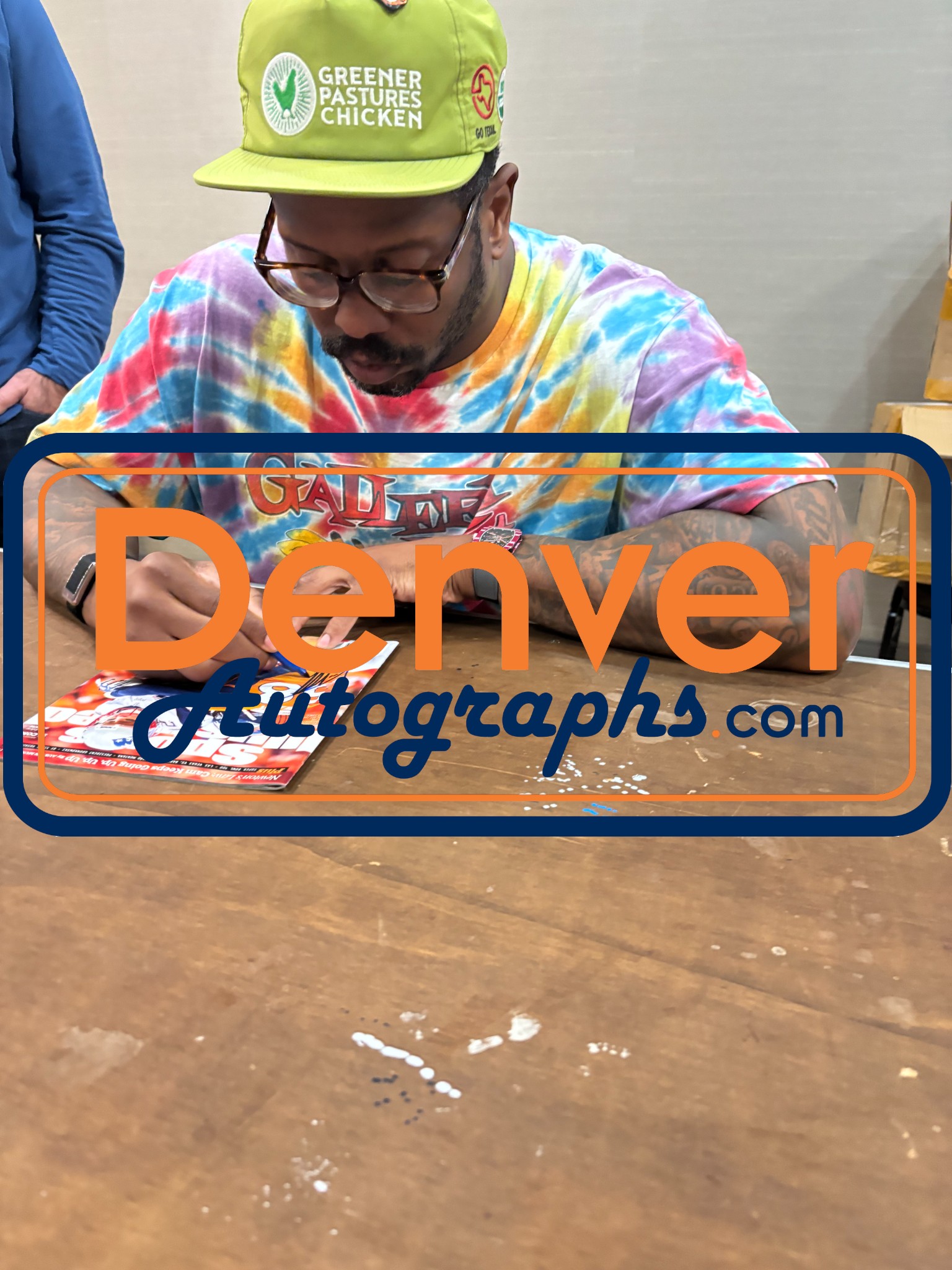 Von Miller Autographed Denver Broncos Sports Illustrated Magazine Beckett 54699