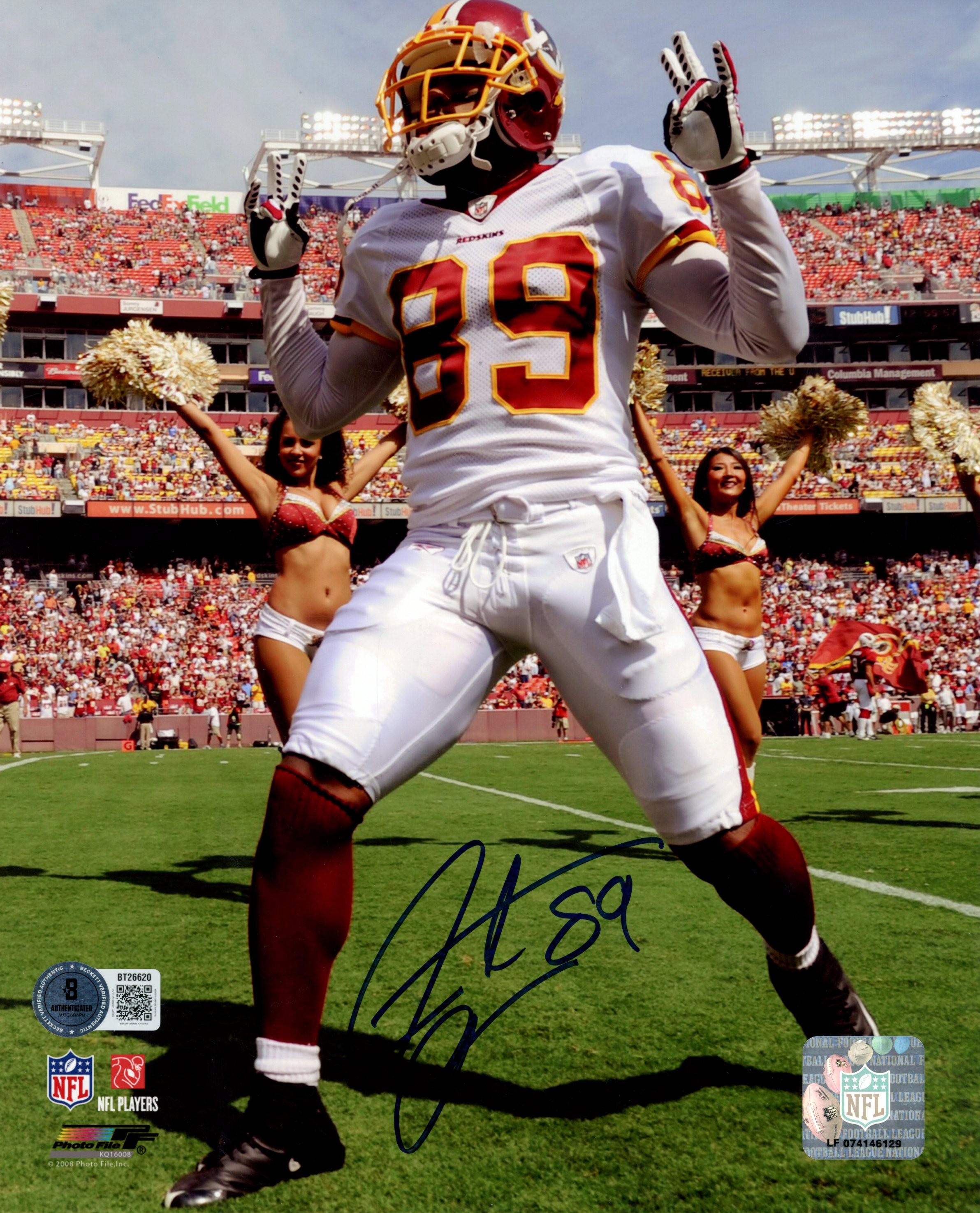 Santana Moss Autographed/Signed Washington Redskins 8x10 Photo Beckett 56686