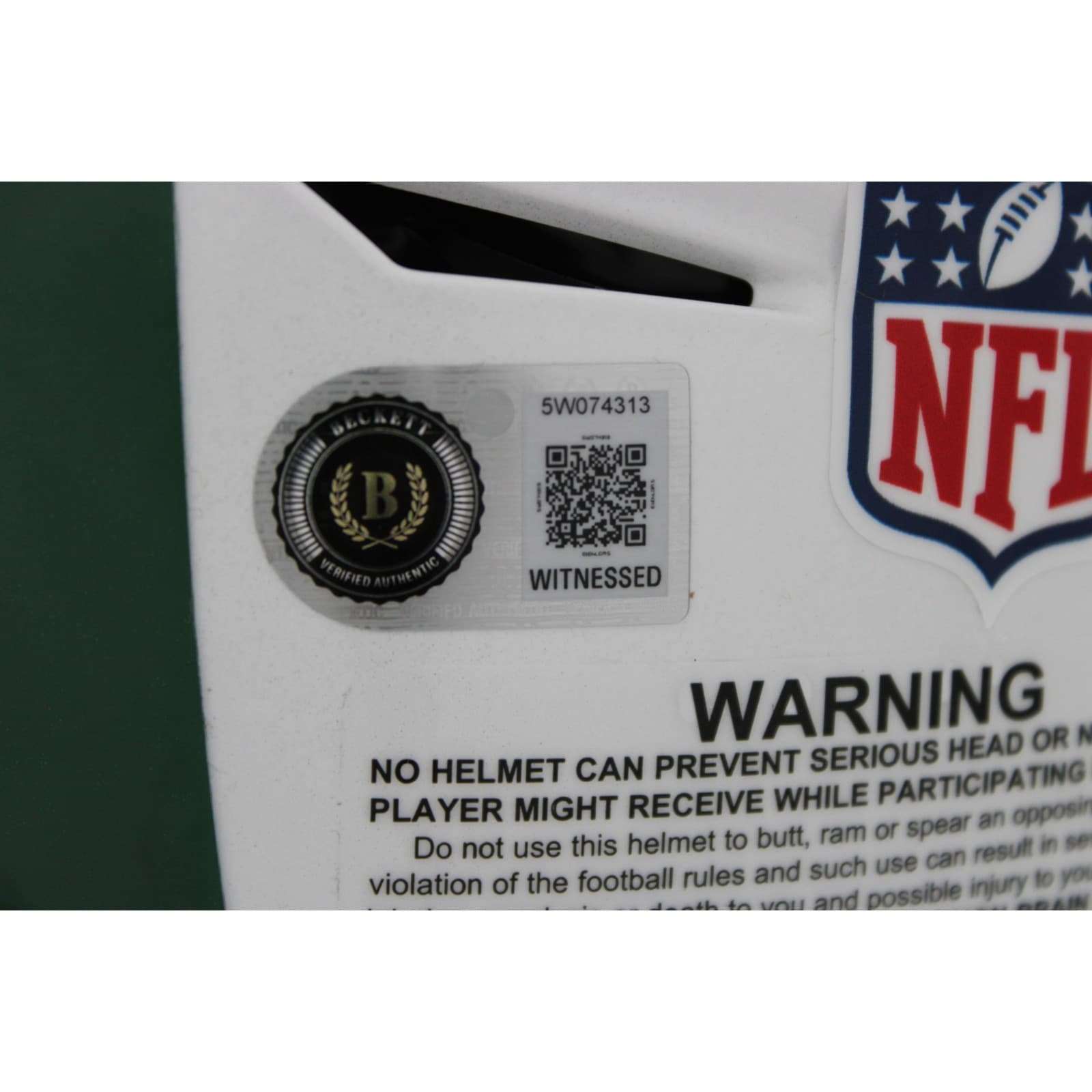 Joe Namath Autographed New York Jets Helmet Speedflex Alt 24 Beckett WIT 58896 5 Joe Namath Autographed New York Jets Helmet Speedflex Alt 24 Beckett WIT 58896