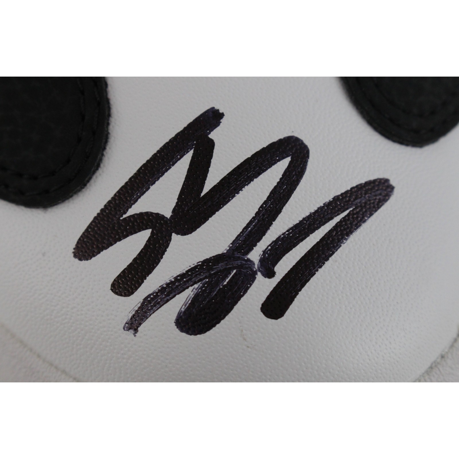 Shaquille O'Neal Autographed/Signed Reebok Attaq Pump Shoe Beckett Witness 50861