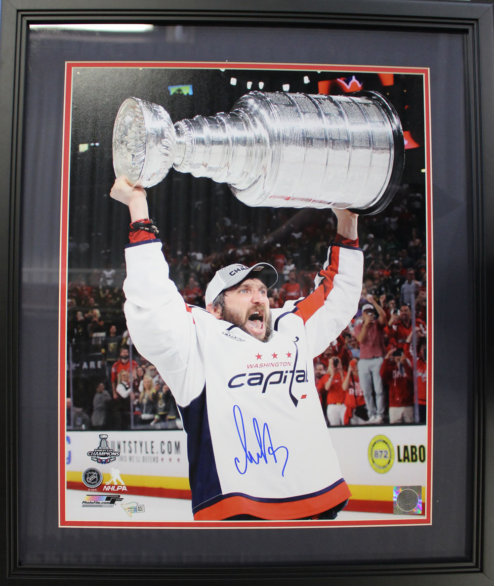 Alex Ovechkin Autographed Washington Capitals Framed 16x20 Photo FAN 26858