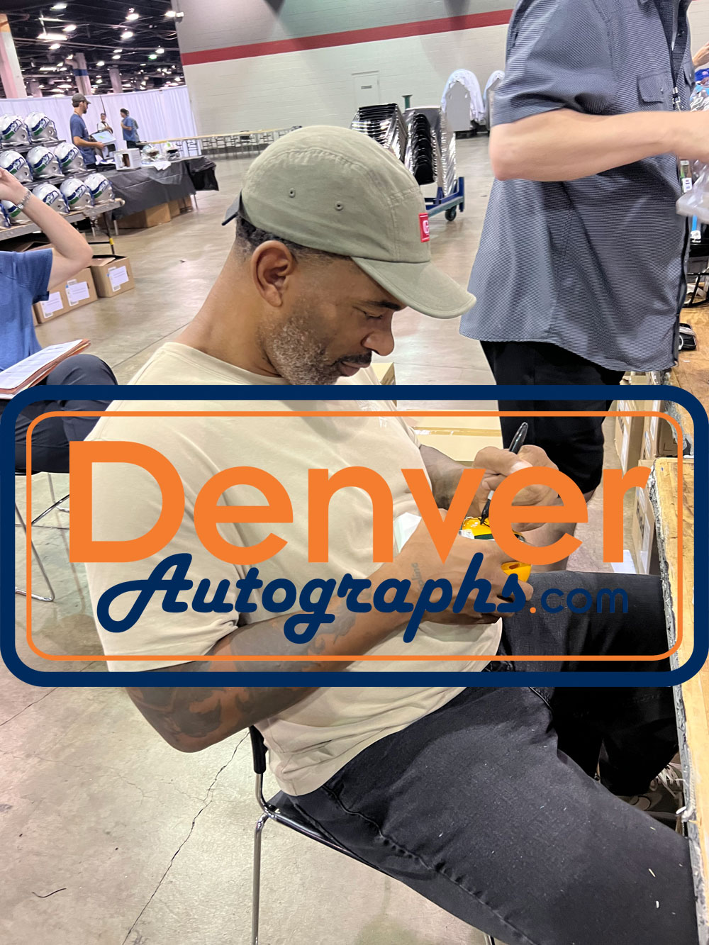 Julius Peppers Autographed Green Bay Packers Mini Helmet Beckett Witness 51777 6 Julius Peppers Autographed Green Bay Packers Mini Helmet Beckett Witness 51777