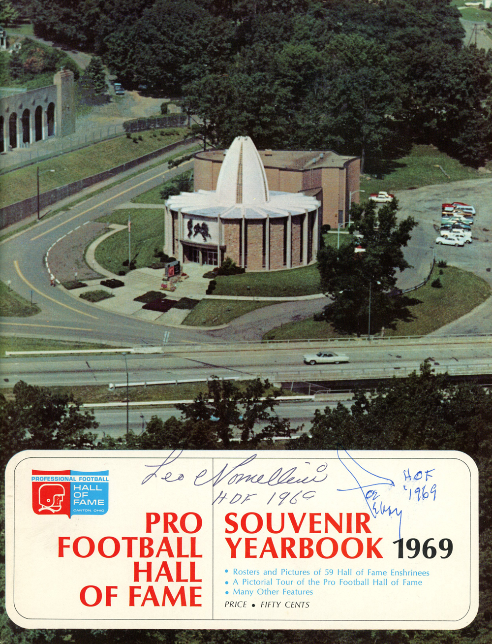 Joe Perry & Leo Nomellini Signed 1969 Souvenir Yearbook Magazine BAS
