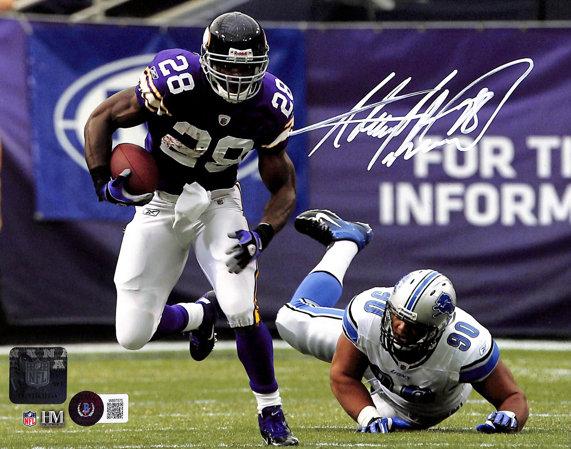 Adrian Peterson Autographed Minnesota Vikings 8x10 Photo Beckett