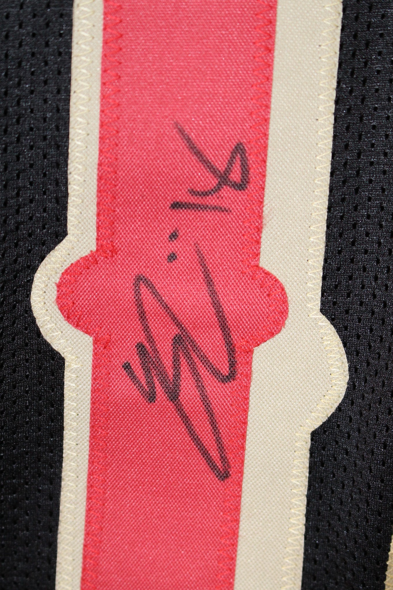 Eddie Pineiro Signed Pro Style Sz XL Rivalries Jersey Beckett Witness 57279 2 Eddie Pineiro Signed Pro Style Sz XL Rivalries Jersey Beckett Witness 57279