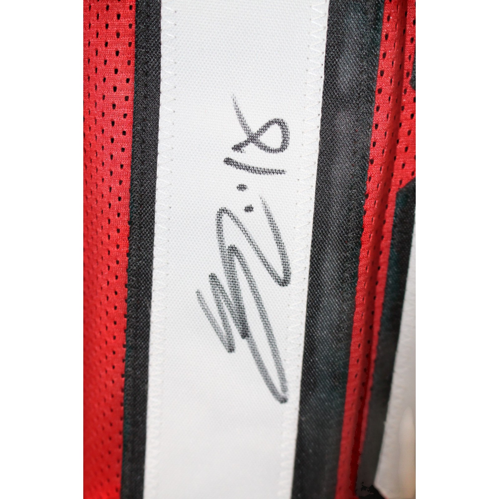 Eddie Pineiro Autographed Pro Style Sz XL Red Jersey Beckett Witness 57256 2 Eddie Pineiro Autographed Pro Style Sz XL Red Jersey Beckett Witness 57256