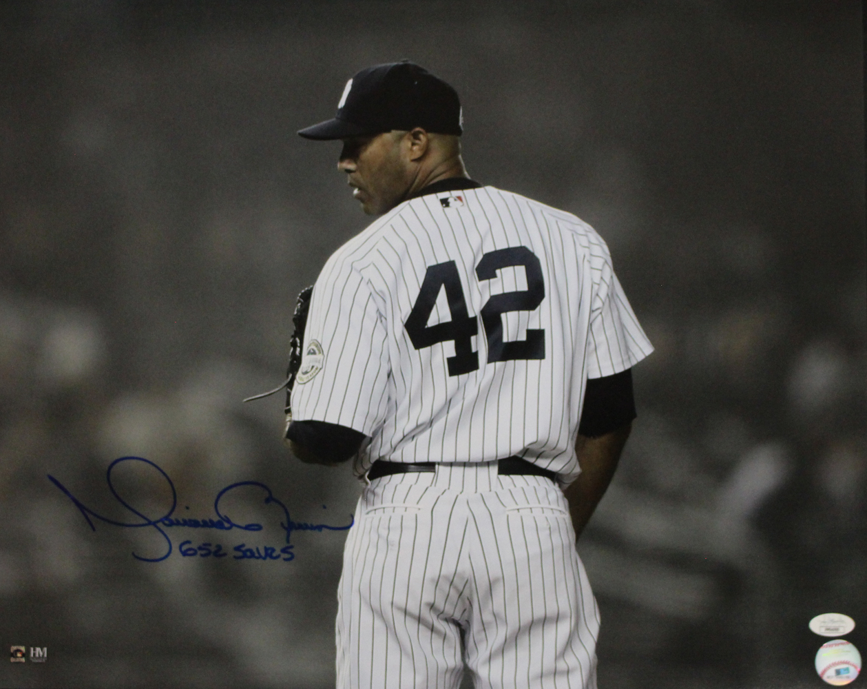 Mariano Rivera Autographed New York Yankees 16x20 Photo 652 Saves JSA