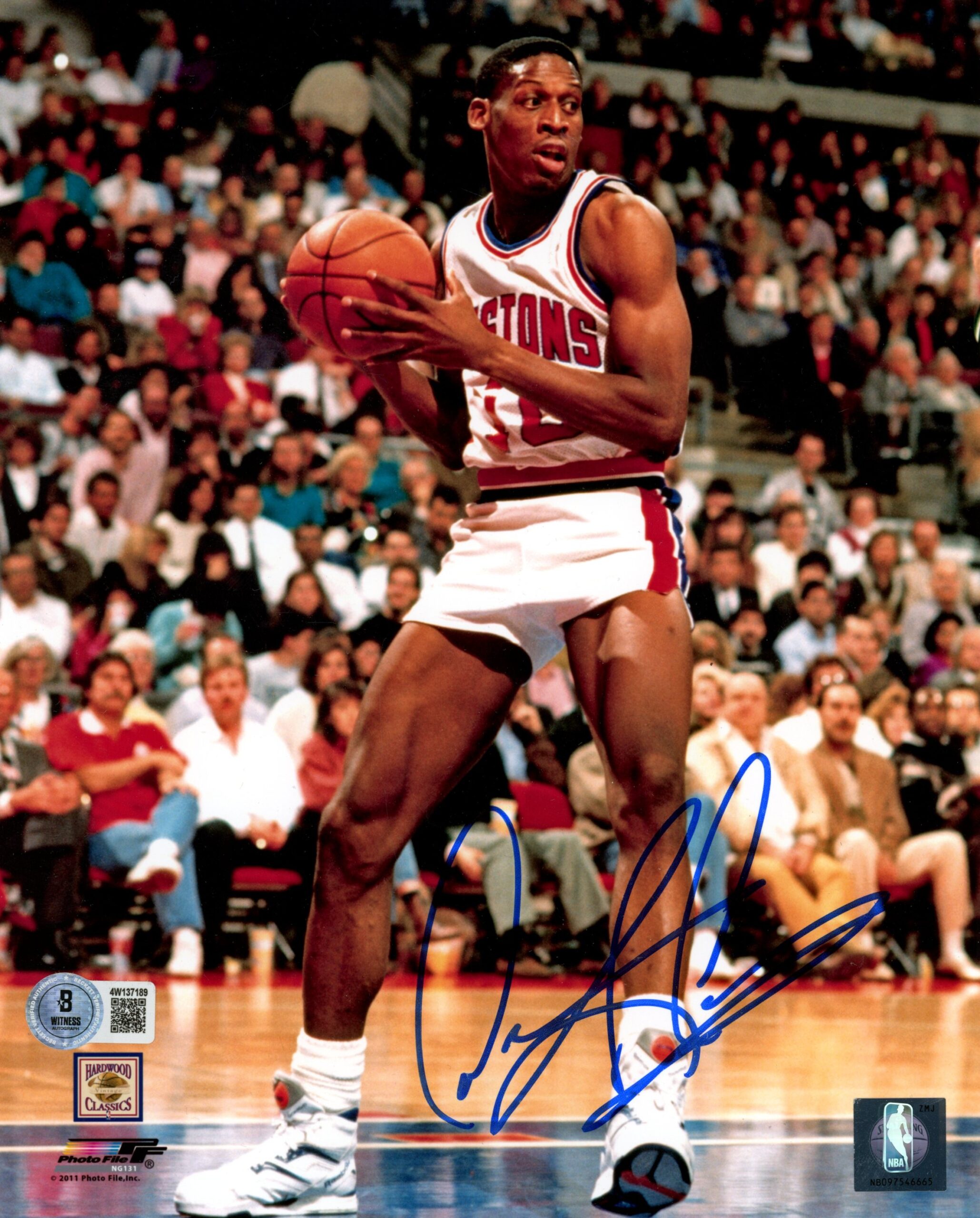 Dennis Rodman Autographed Detroit Pistons 8x10 Photo Beckett Witness 54712