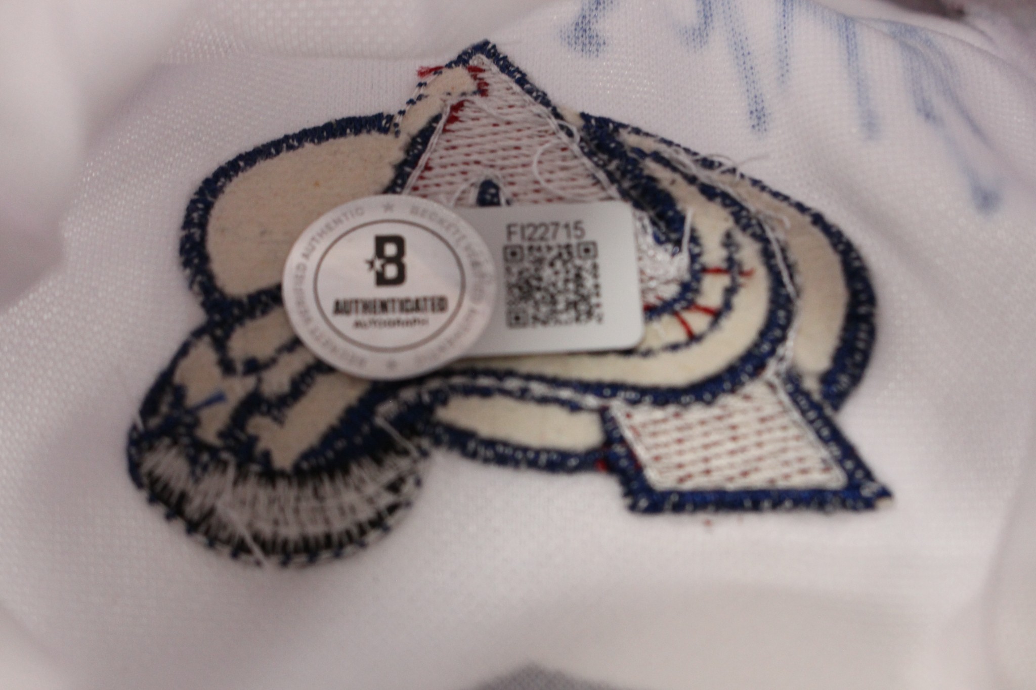 Patrick Roy Autographed Colorado Avalanche Mini Jersey Beckett 52853 4 Patrick Roy Autographed Colorado Avalanche Mini Jersey Beckett 52853