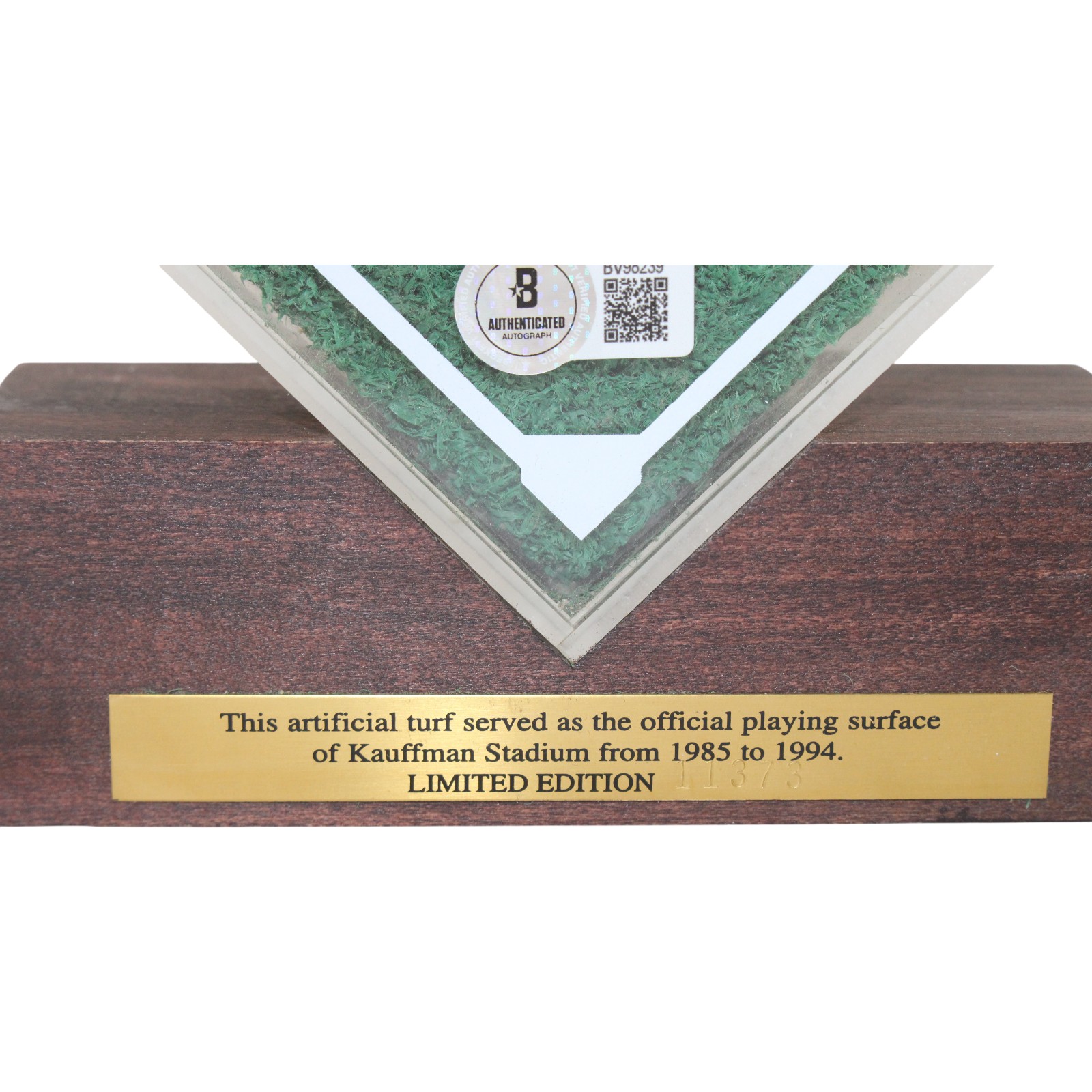 Bret Saberhagen Signed Kansas City Royals Kauffman Stadium Display Beckett 54987 3 Bret Saberhagen Signed Kansas City Royals Kauffman Stadium Display Beckett 54987