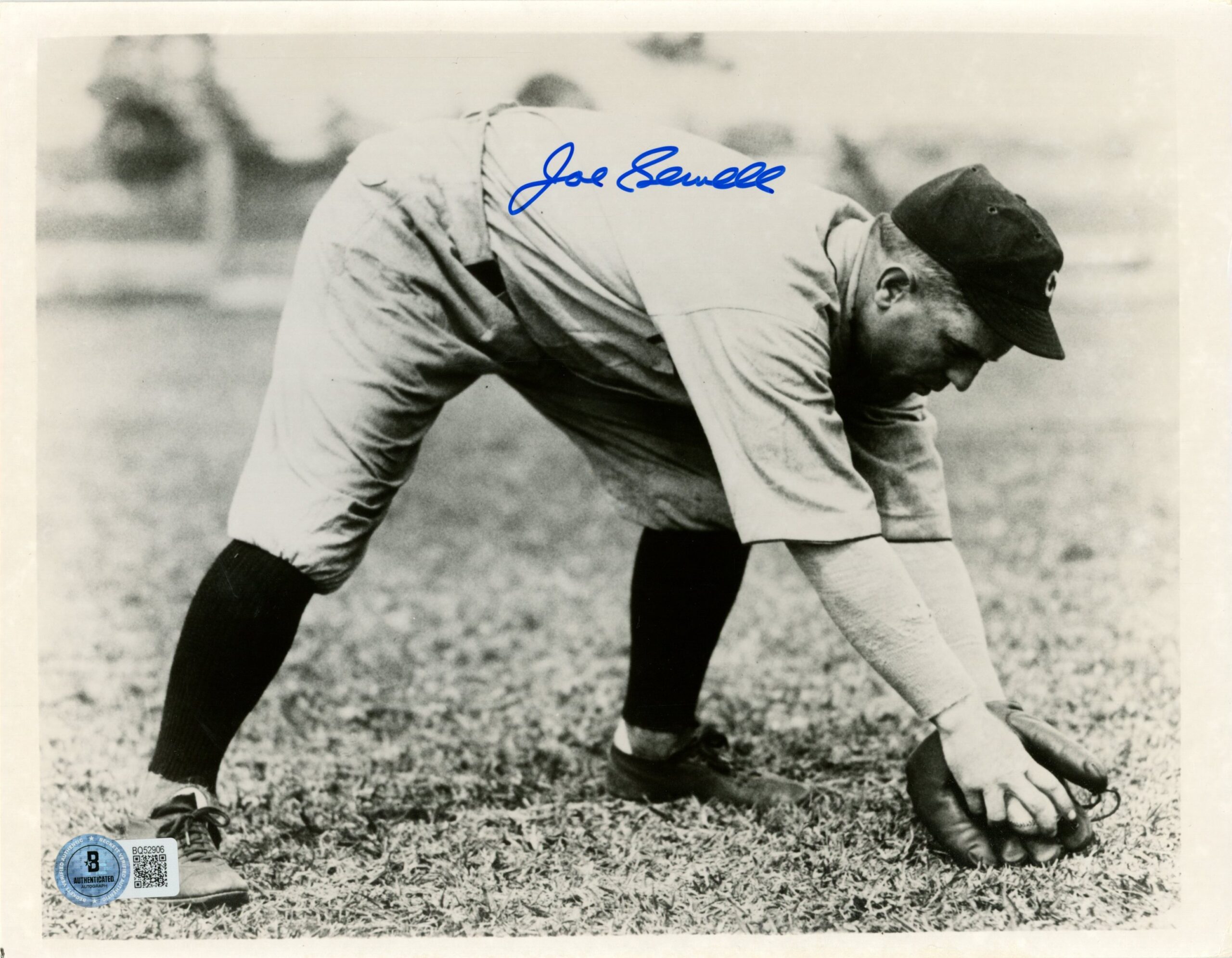 Joe Sewell Autographed/Signed Cleveland Indians 8x10 Photo Beckett 57333