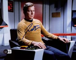 William Shatner Signed Star Trek 8x10 Photo Beckett 44522