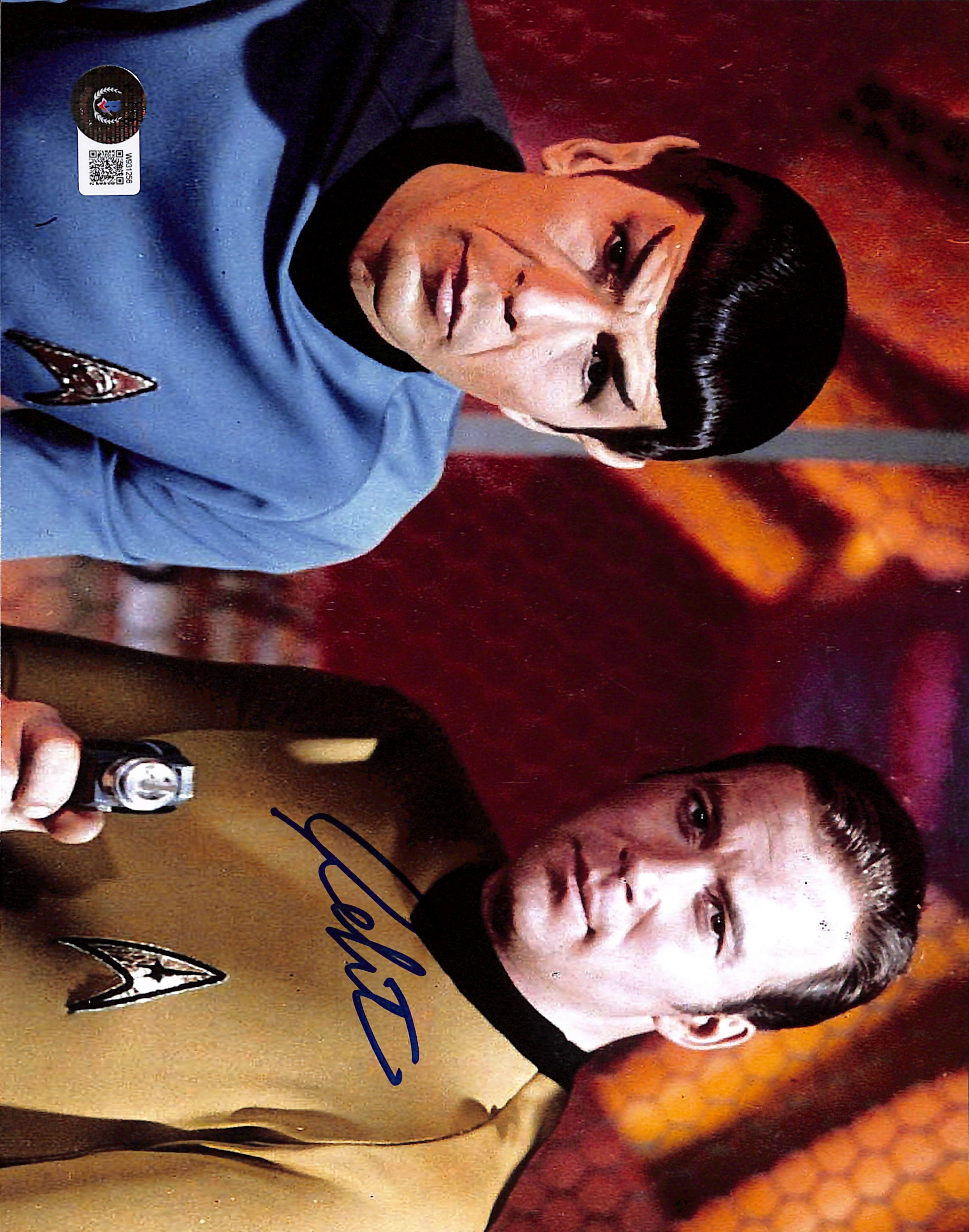 William Shatner Signed Star Trek 8x10 Photo Beckett 44516
