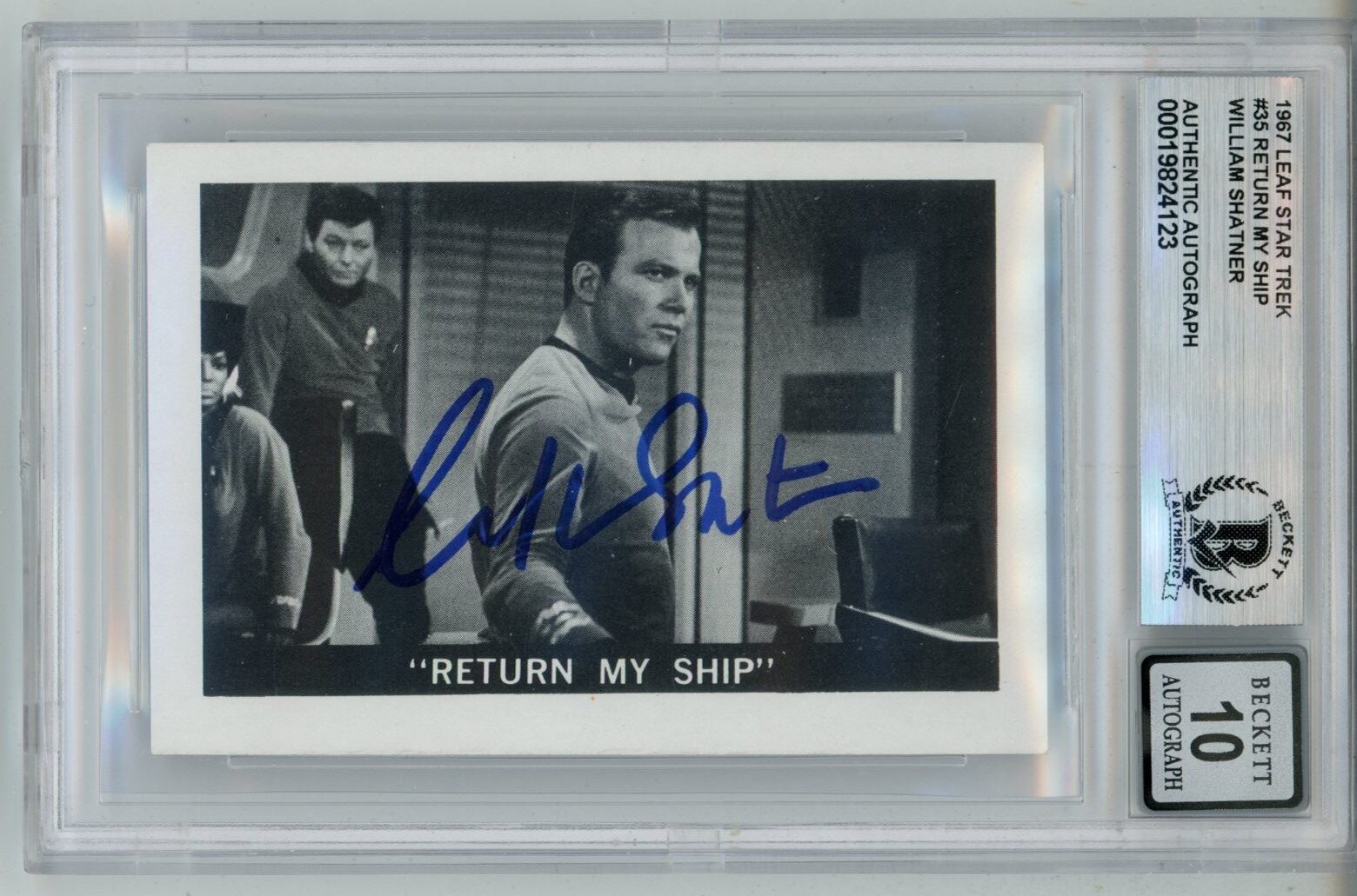 William Shatner Signed 1967 Leaf Star Trek #35 10 auto Card Slab BAS 57110