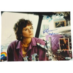 Ally Sheedy Autographed/Signed Short Circuit 11x14 Photo Beckett 54363