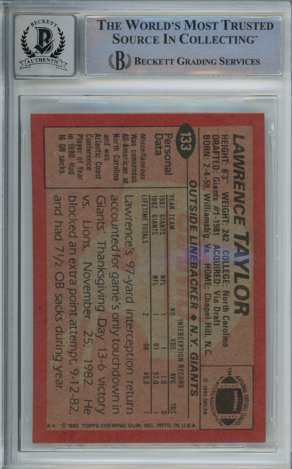 Lawrence Taylor Signed 1983 Topps #133 Trading Card Beckett Slab