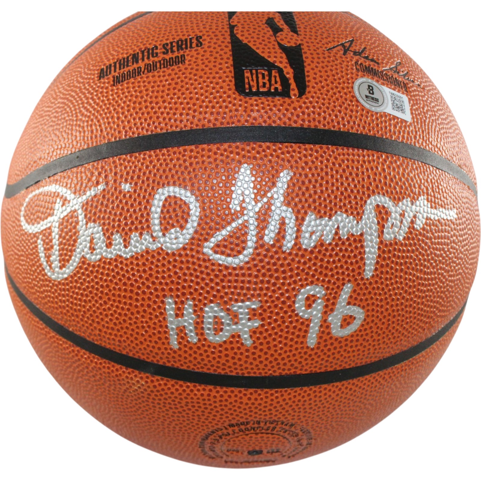 David Thompson Autographed Denver Nuggets Wilson Basketball HOF 96 Beckett Witness 55473