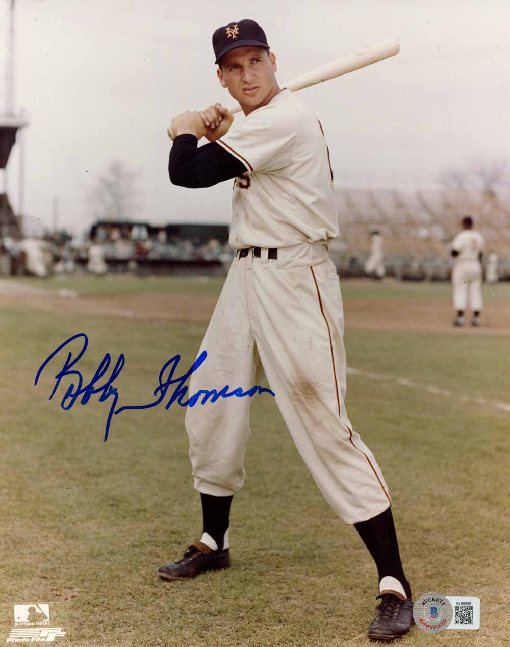 Bobby Thomson Autographed New York Giants 8x10 Photo Beckett 51134