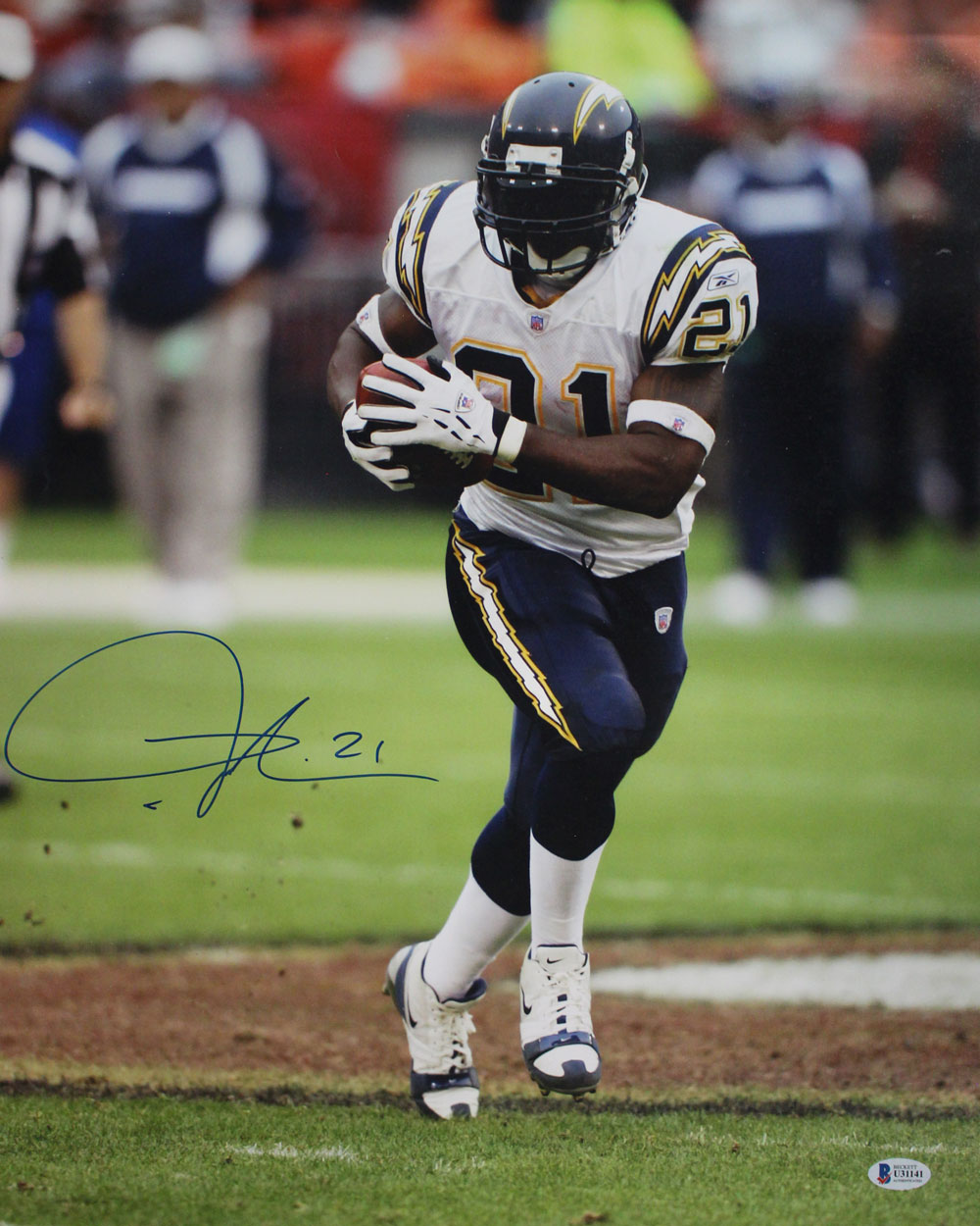 Ladainian Tomlinson Autographed San Diego Chargers 16x20 Photo BAS 29278