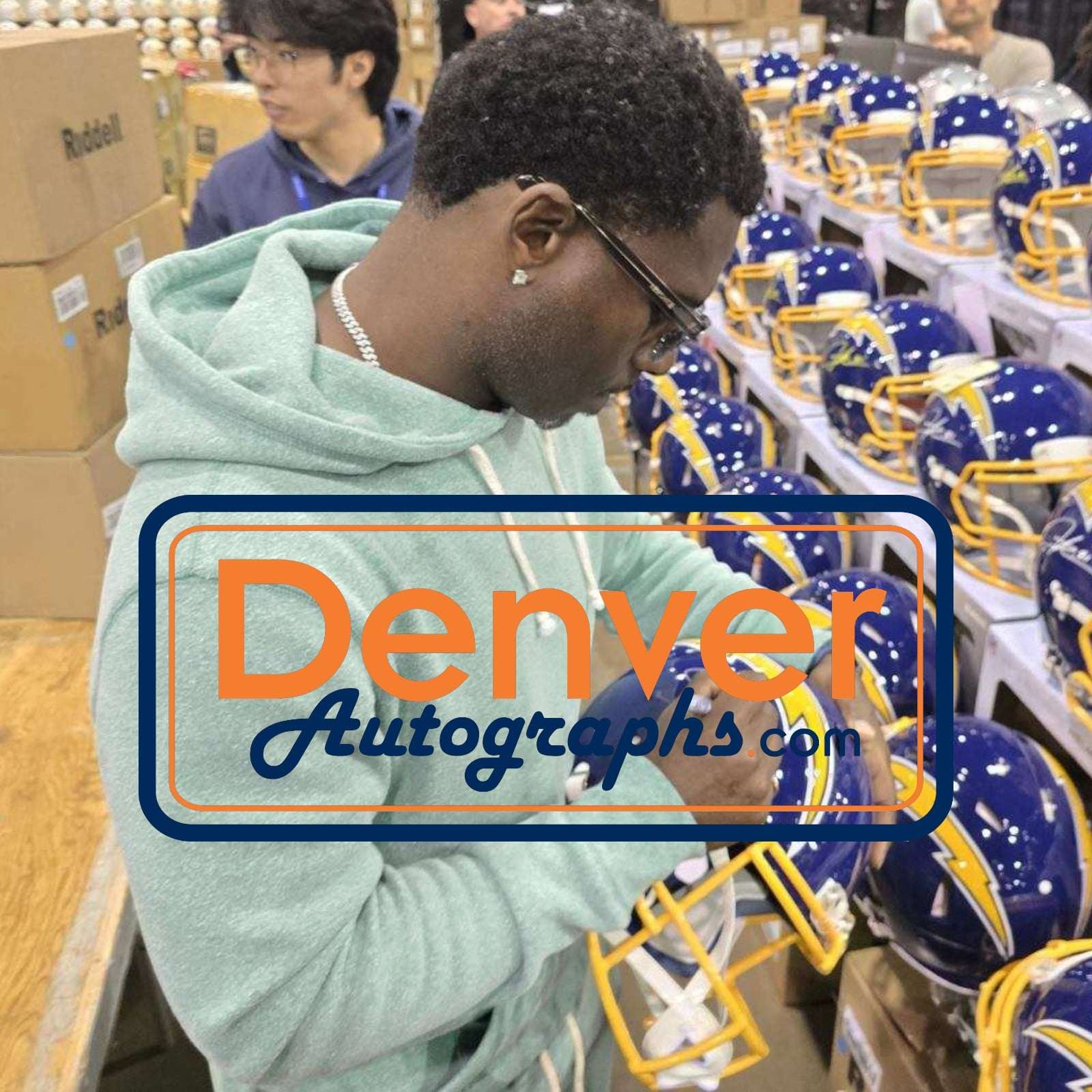 LaDainian Tomlinson Signed San Diego Chargers Helmet F/S Replica 74 TB BAS 58776 7 LaDainian Tomlinson Signed San Diego Chargers Helmet F/S Replica 74 TB BAS 58776