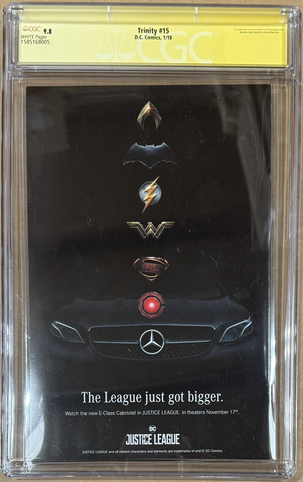 Ben Affleck Gal Gadot Henry Cavill Autographed Trinity DCU #15 CGC 9 Ben Affleck Gal Gadot Henry Cavill Autographed Trinity DCU #15 CGC 9.8 56590