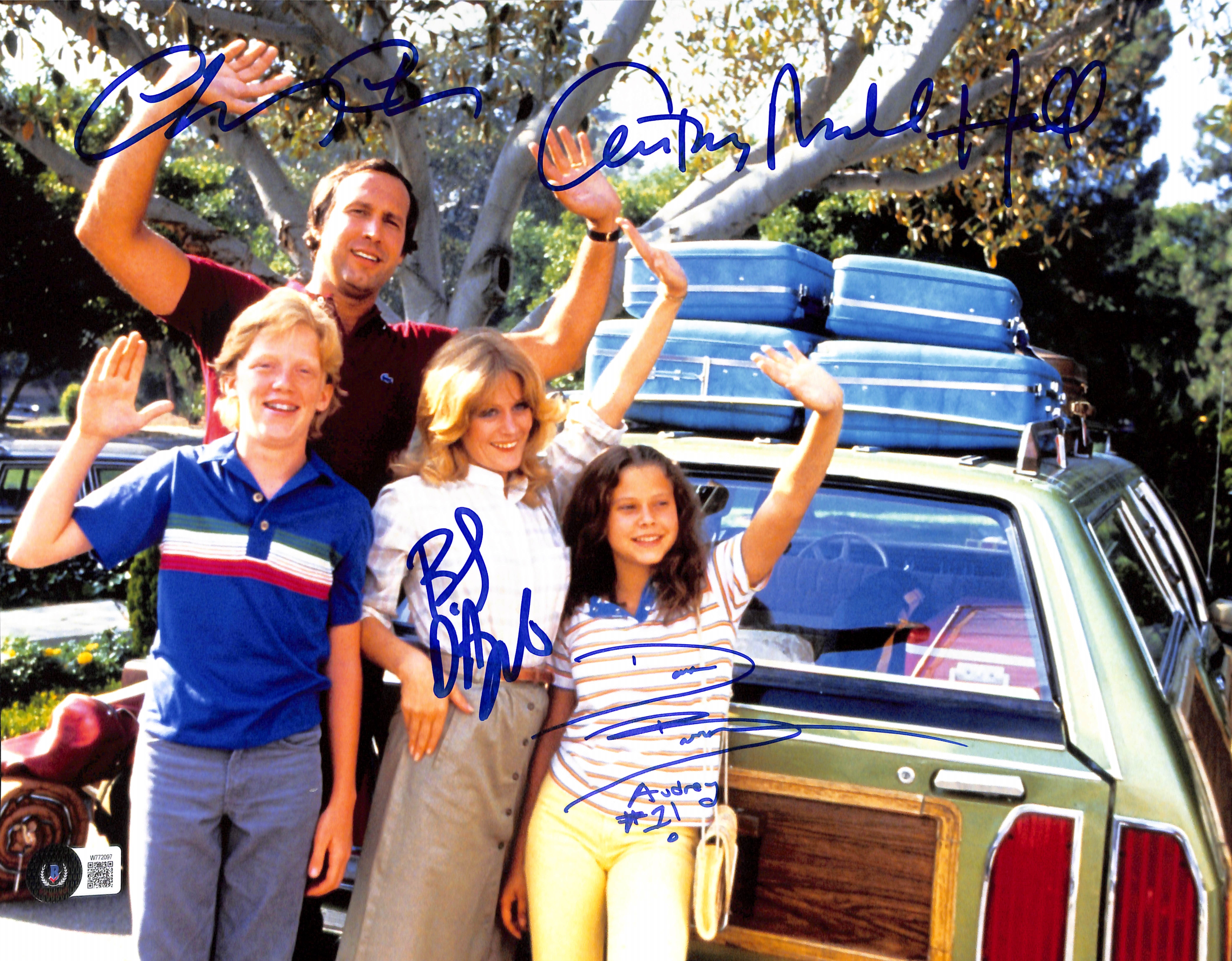 Vacation (4) Chase, D'Angelo, Hall & Barron Signed 11x14 Photo BAS 