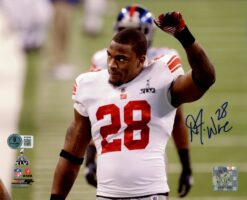 D.J. Ware Autographed New York Giants 8x10 Photo PF White Fist Beckett 56822