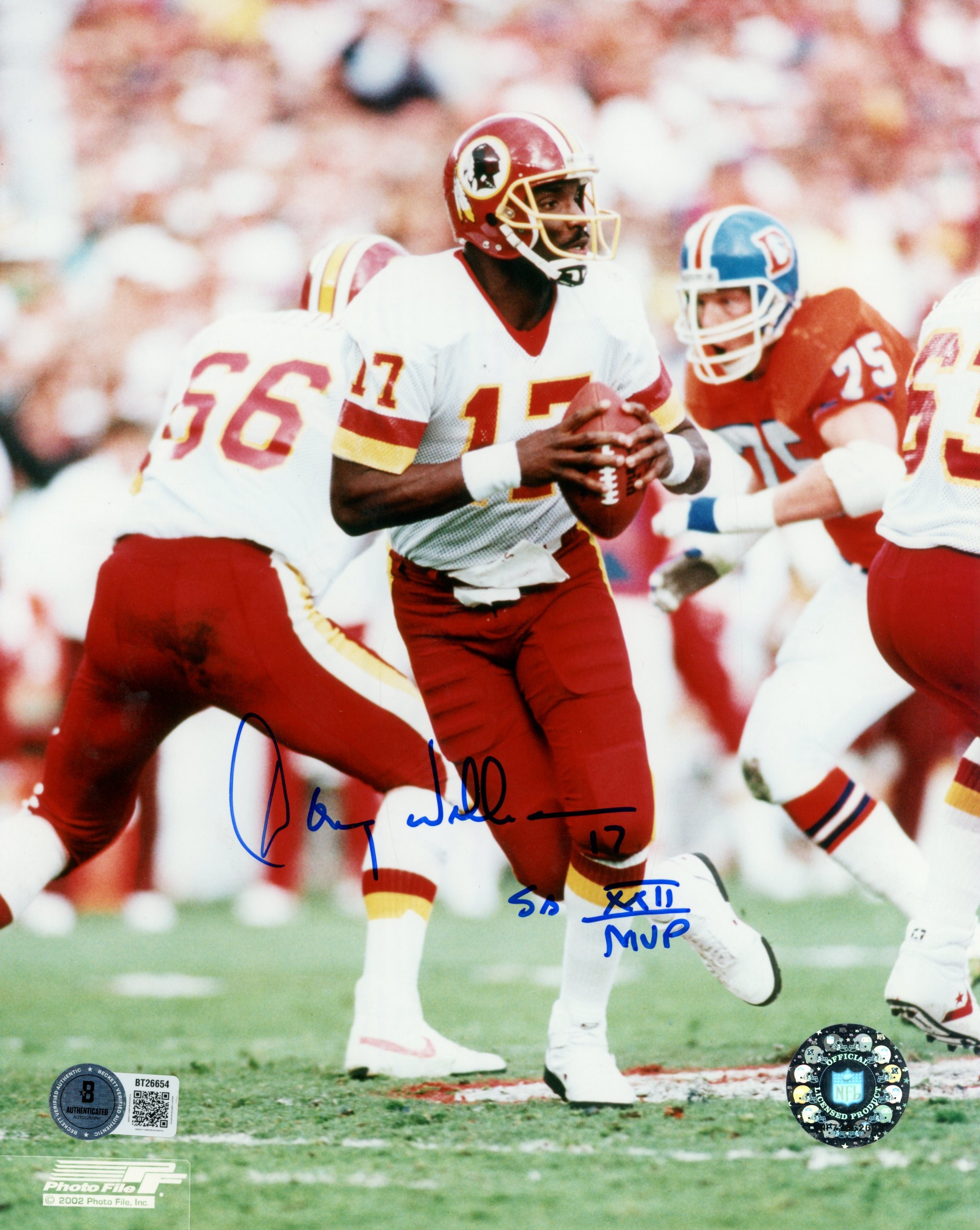Doug Williams Autographed/Signed Washington Redskins 8x10 Photo Beckett 56683