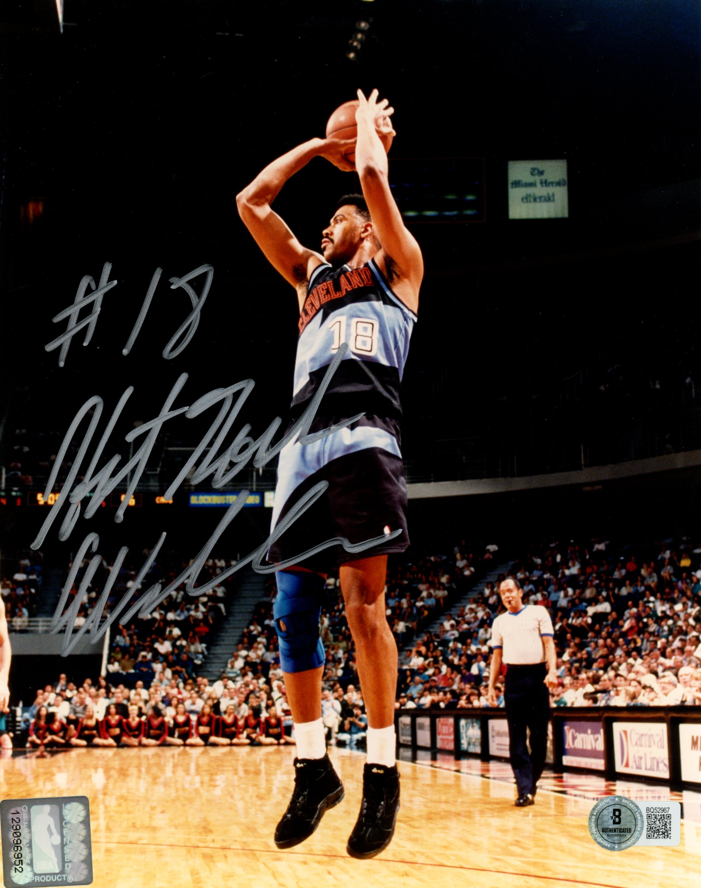 John Williams Autographed/Signed Cleveland Cavaliers 8x10 Photo Beckett 57425