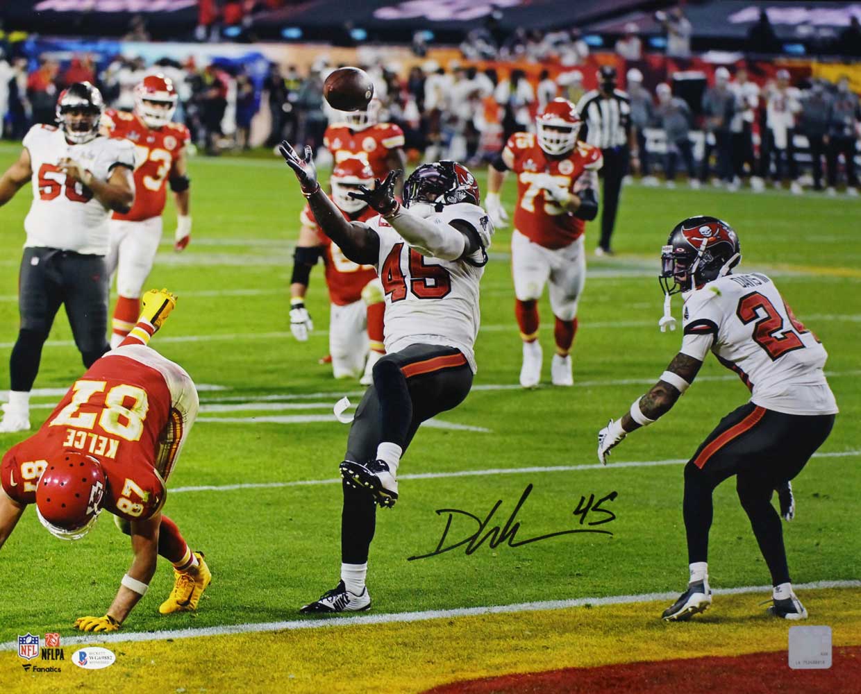 Devin White Autographed/Signed Tampa Bay Buccaneers 16x20 Photo BAS 31657