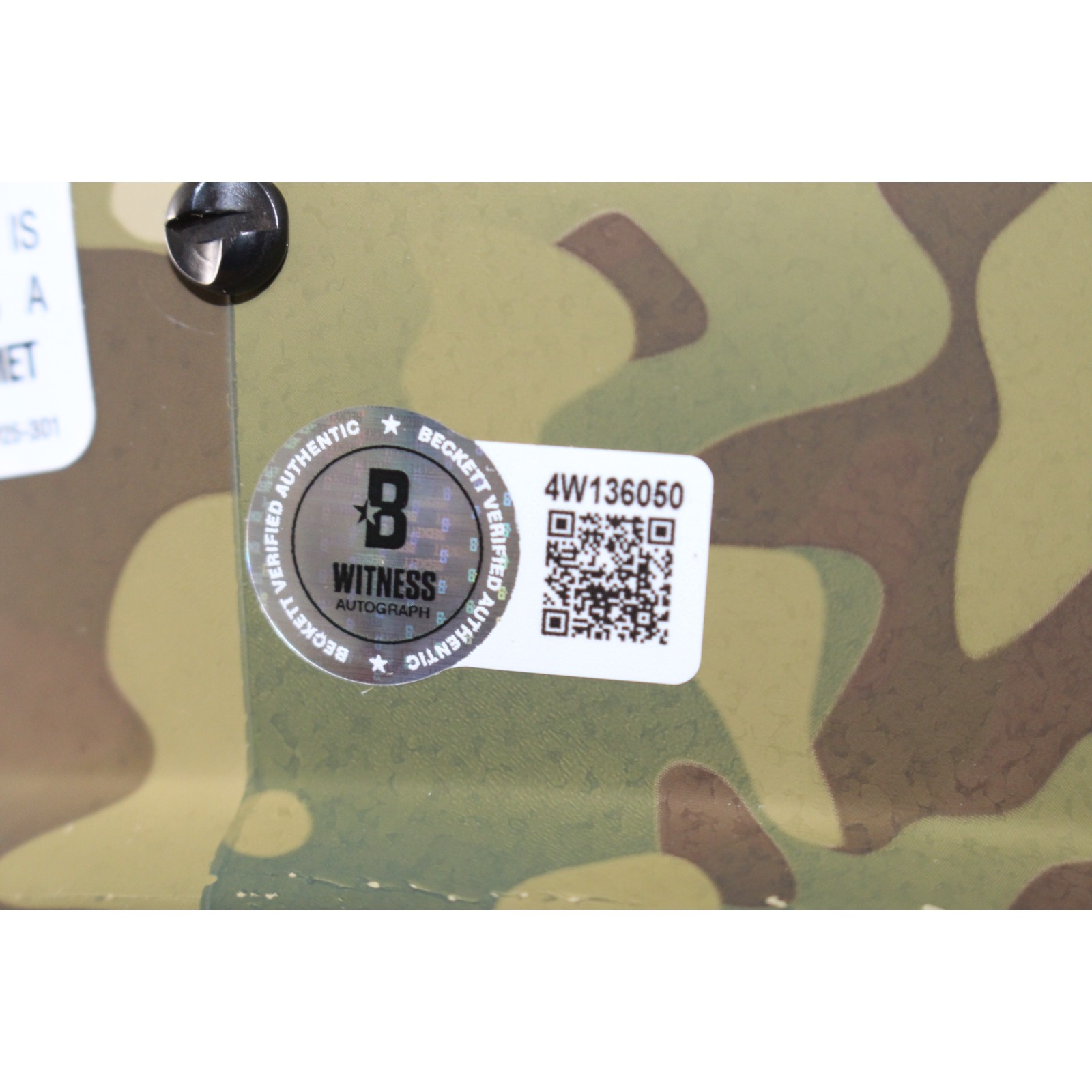 Mike Alstott Signed Tampa Bay Buccaneers F/S Helmet Camo SB Champs Beckett 54610 5 Mike Alstott Signed Tampa Bay Buccaneers F/S Helmet Camo SB Champs Beckett 54610